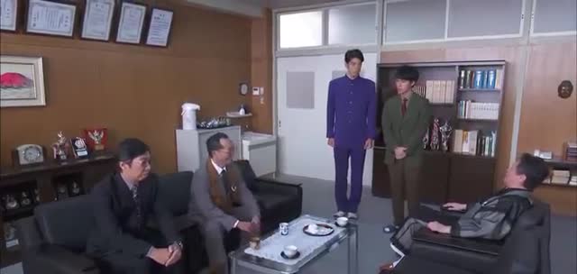 ごめんね青春 第1話 “来了，原老师” 剧照