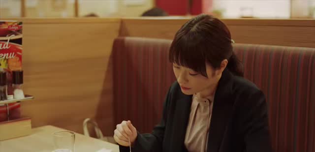 しあわせは食べて寝て待て 第6話 “先看,请” 剧照