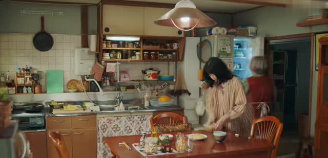 しあわせは食べて寝て待て 第8話 “庆祝饭是司回来时做的菜” 剧照
