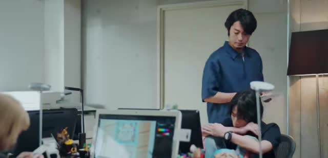 しあわせは食べて寝て待て 第3話 “多看看展览” 剧照