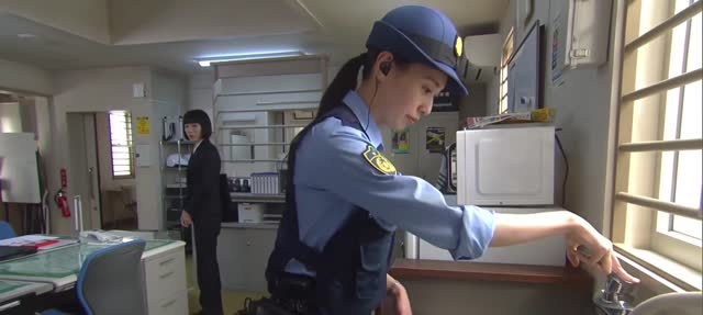 ハコヅメ～たたかう！交番女子 第6話 "想请几天假回老家" 剧照