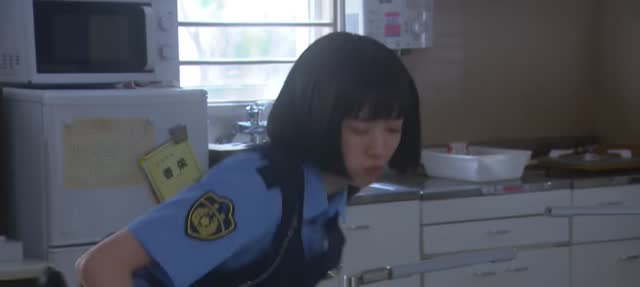 ハコヅメ~たたかう!交番女子 第1話 "一吃面就来报警":忍者出没 剧照
