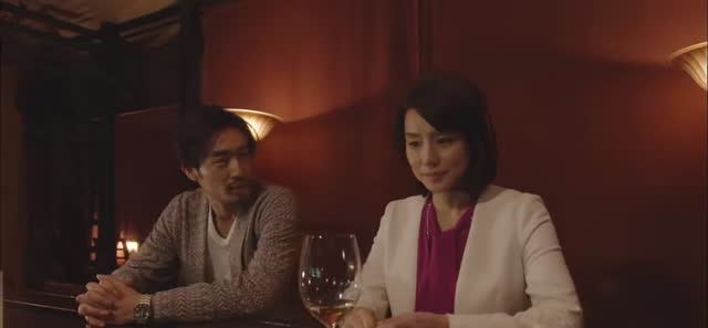 逃げるは恥だが役に立つ 第11話 酒吧:「请让我请您一杯」 剧照
